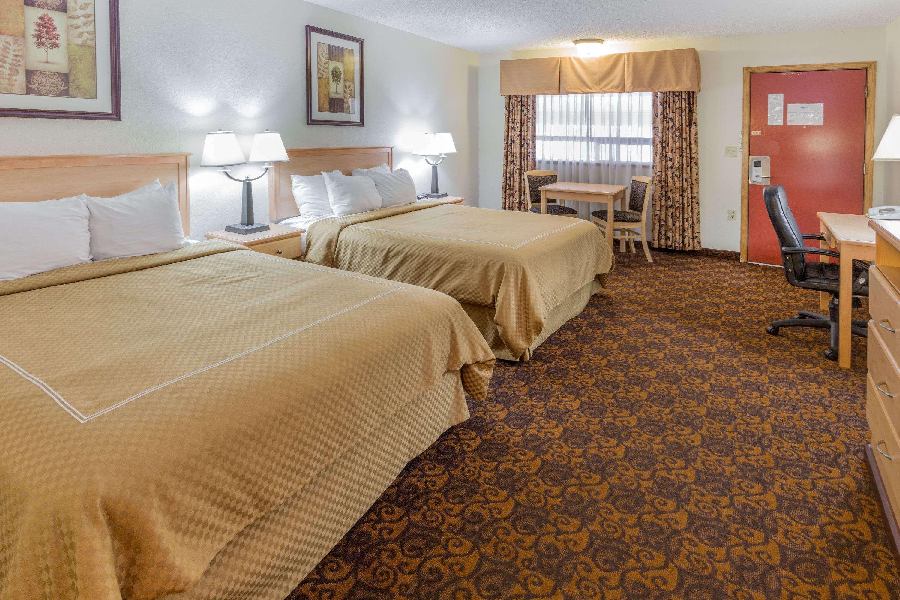 סאלם Days Inn By Wyndham Black Bear מראה חיצוני תמונה
